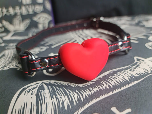 BDSM heart gag: adjustable, cute, little, pet, silicone,