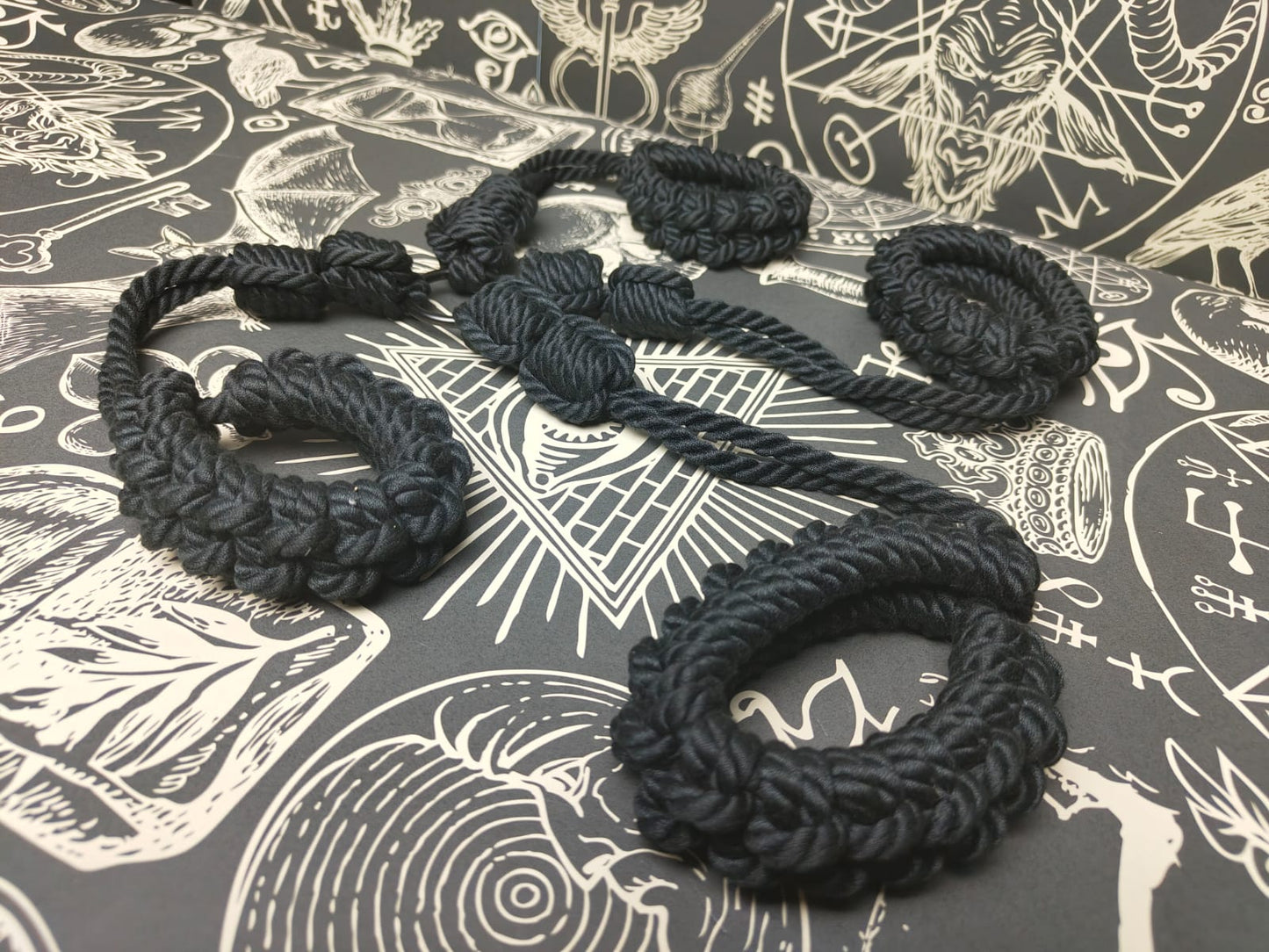 BDSM rope hog tie set - quick and easy, black, bondage, beginner, quick release, rope play